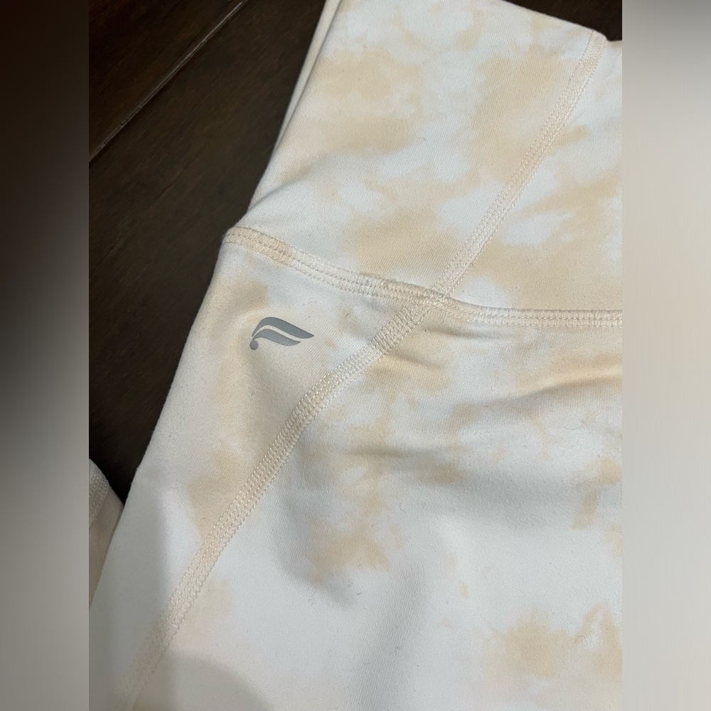 Fabletics Honey Milk Zoned-High Waist Leggings Size Large - Picture 7 of 11